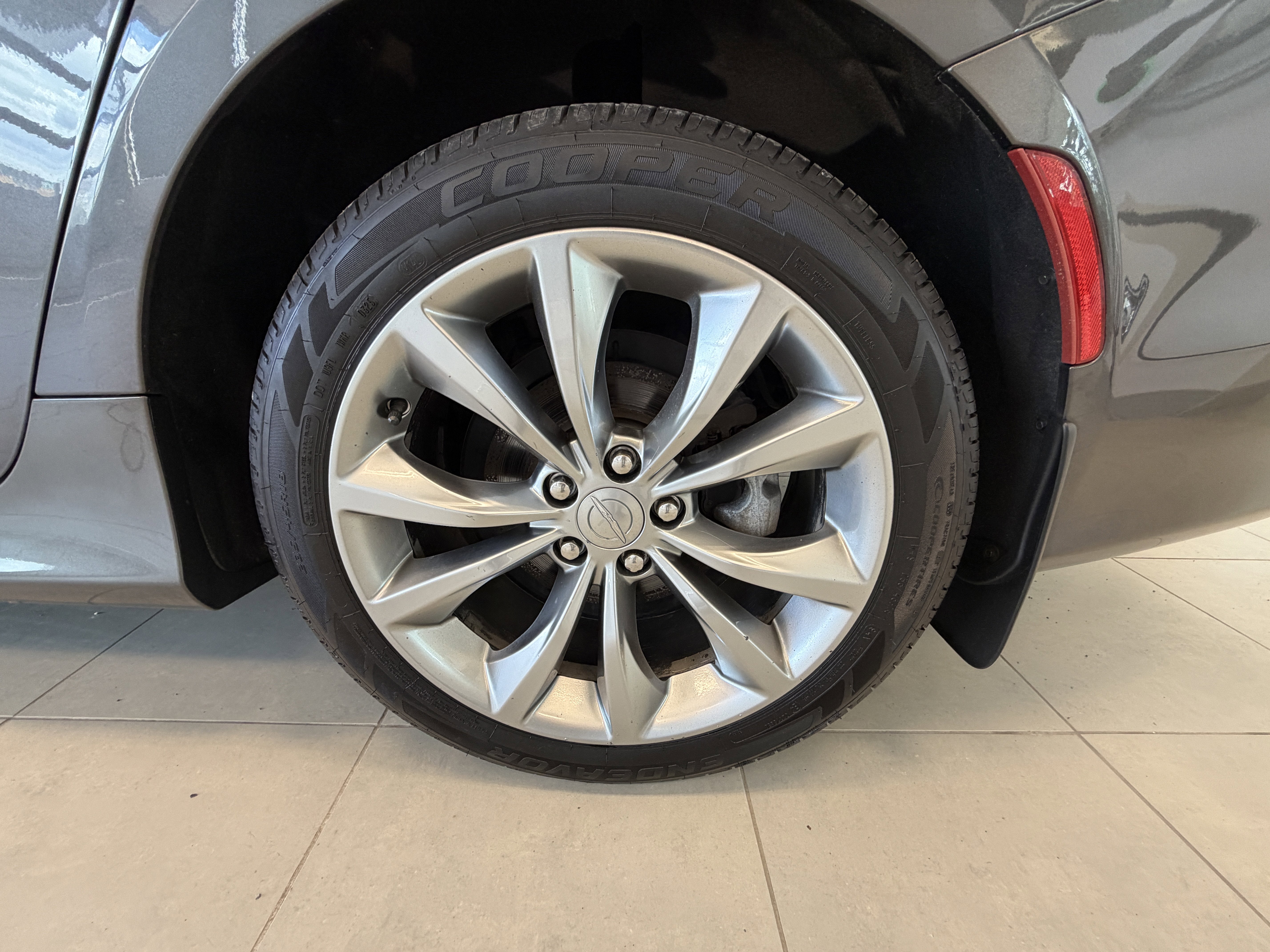 2016 Chrysler 200 S