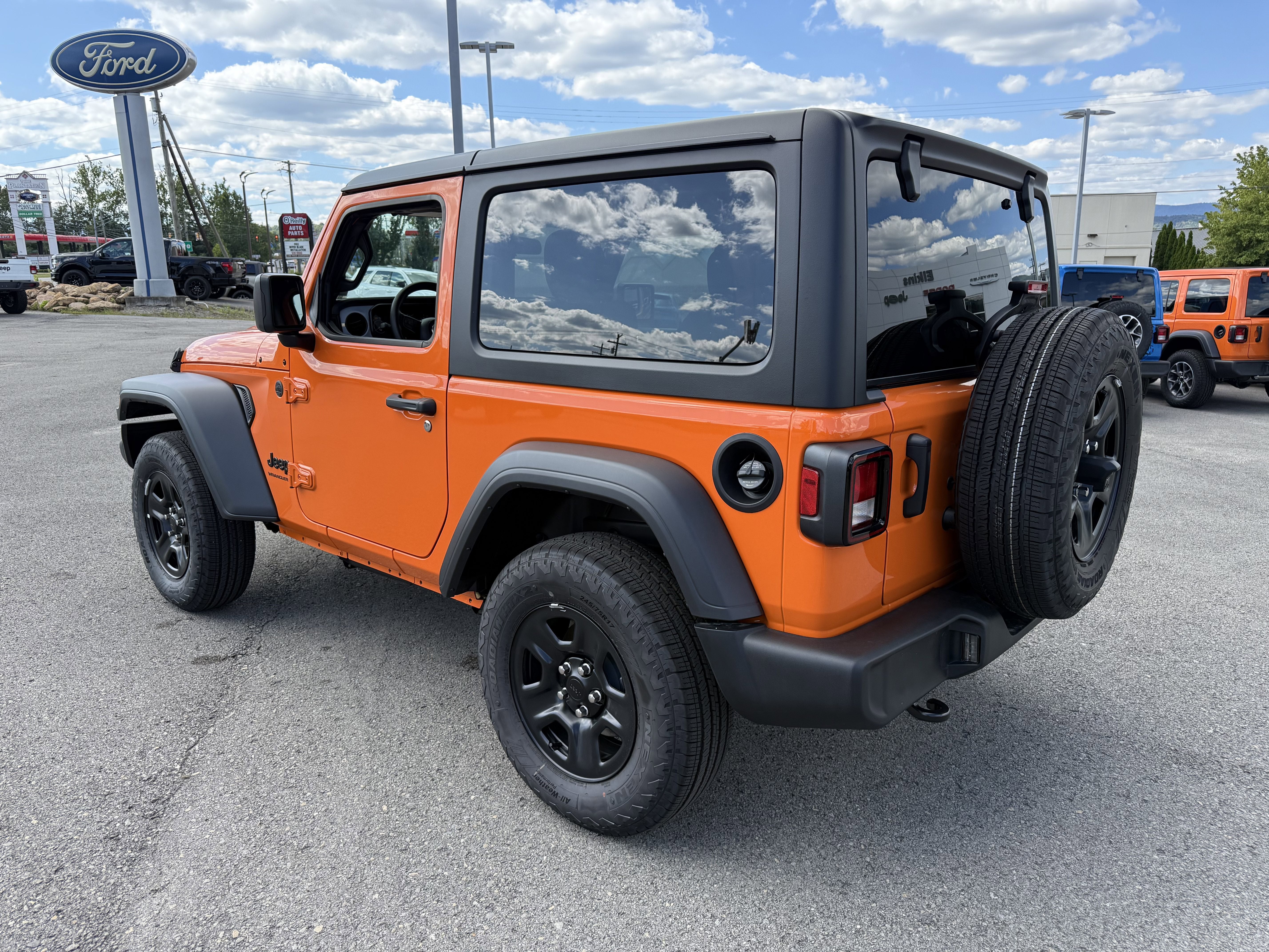 2025 Jeep Wrangler Sport