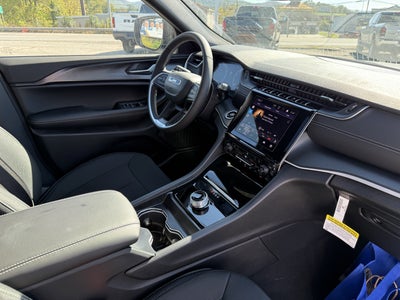 2025 Jeep Grand Cherokee Laredo X