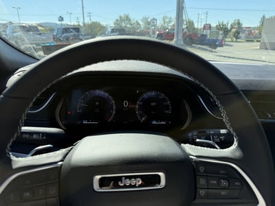 2025 Jeep Grand Cherokee Laredo X