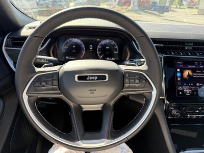 2025 Jeep Grand Cherokee Laredo X