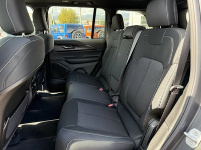 2025 Jeep Grand Cherokee Laredo X