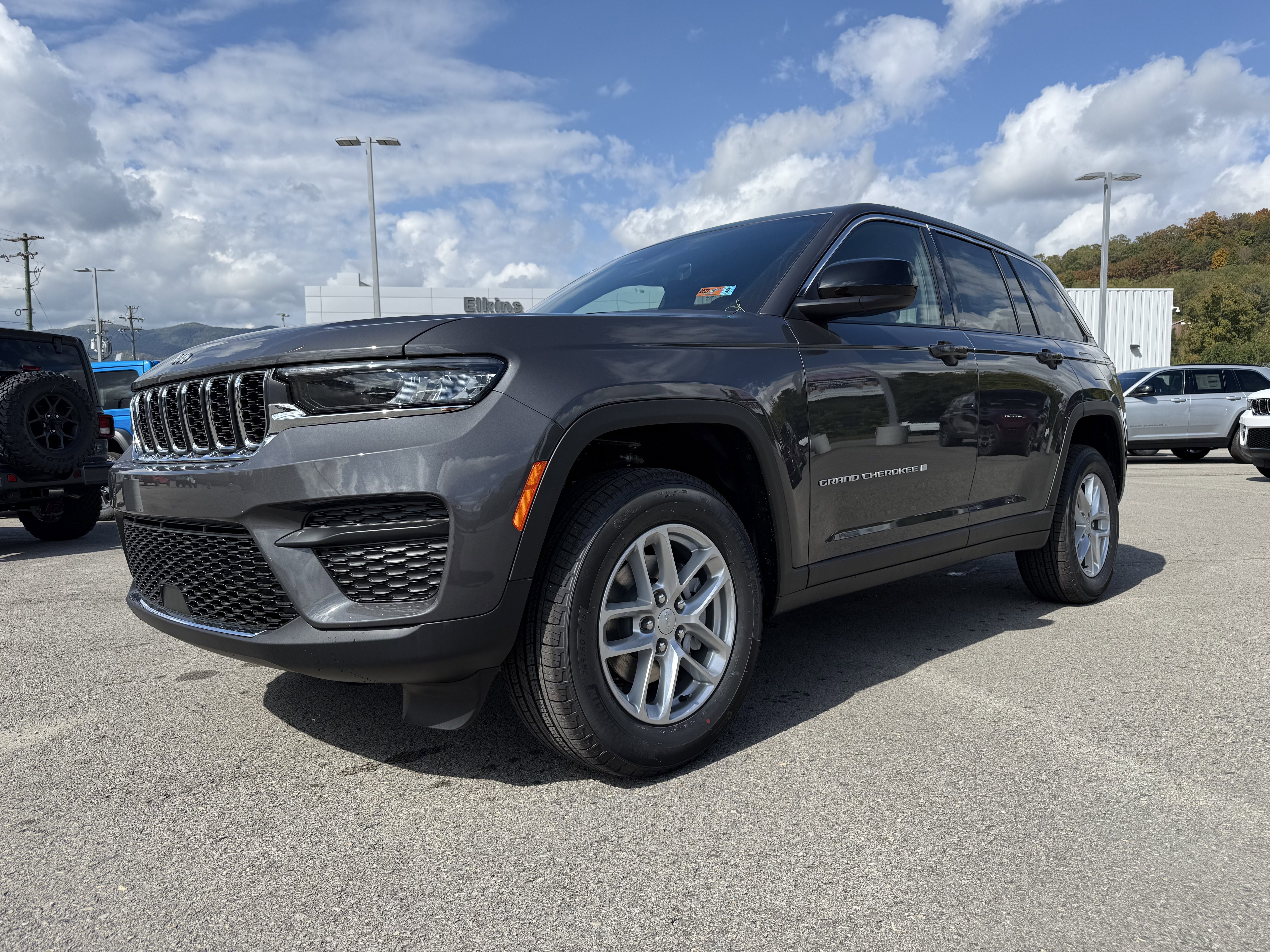2025 Jeep Grand Cherokee Laredo X