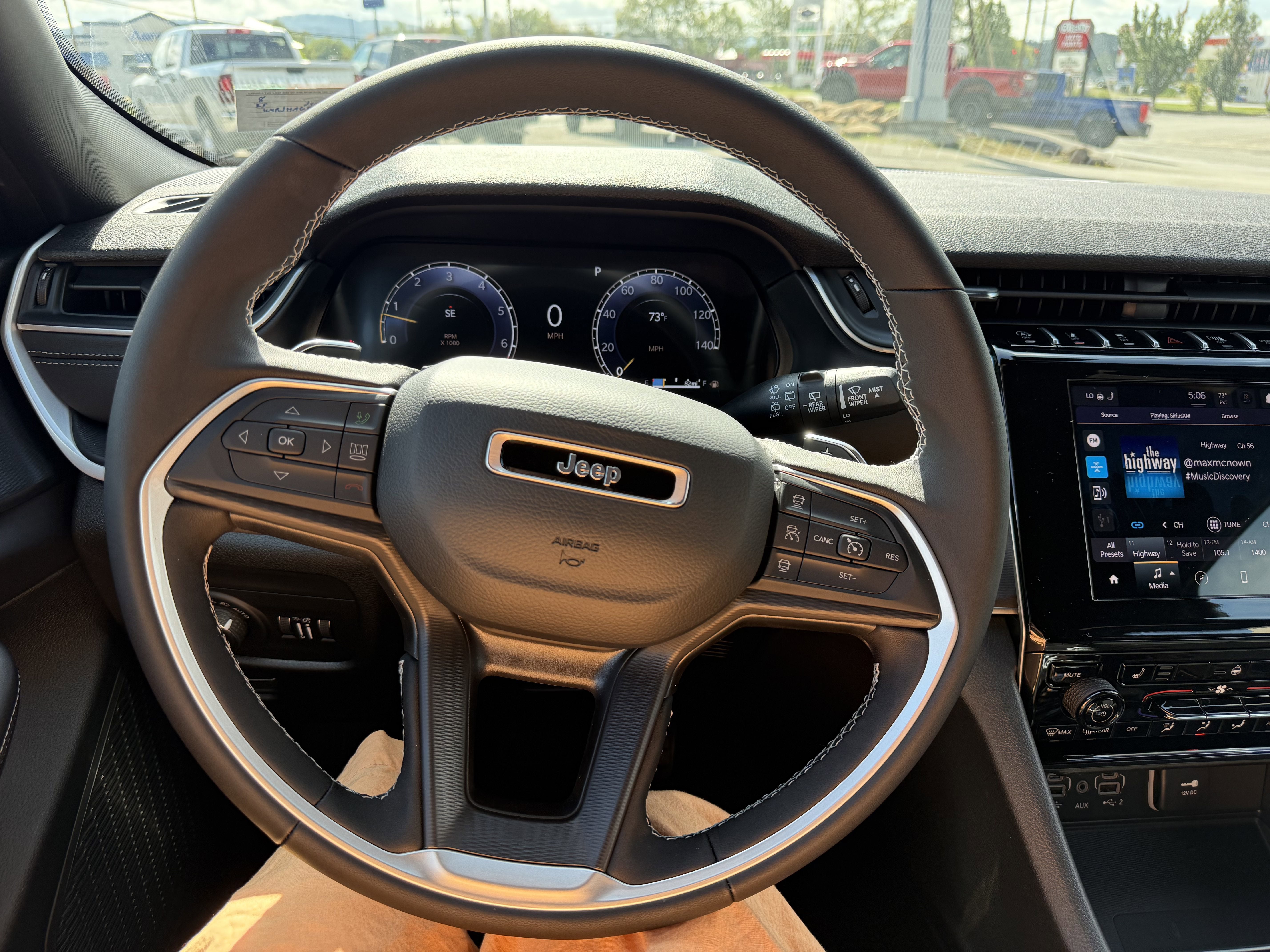 2025 Jeep Grand Cherokee Laredo X