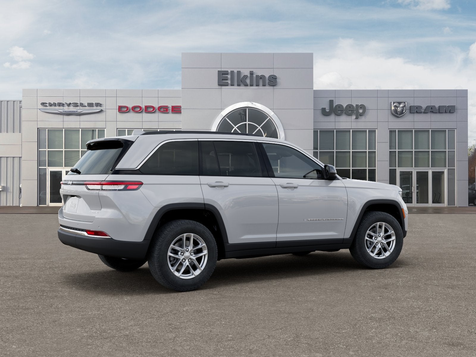 2026 Jeep Grand Cherokee Laredo
