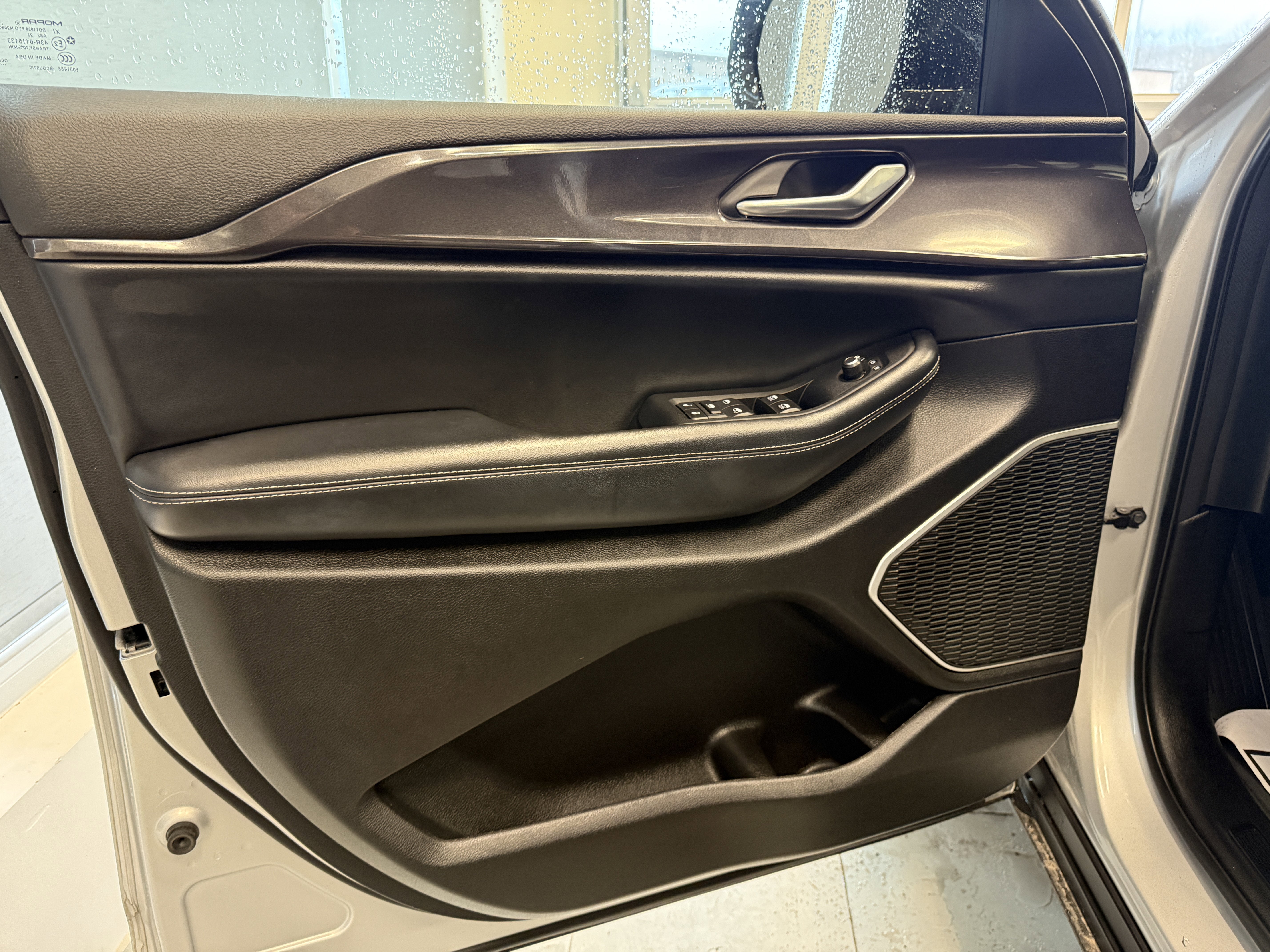 2022 Jeep Grand Cherokee L Altitude