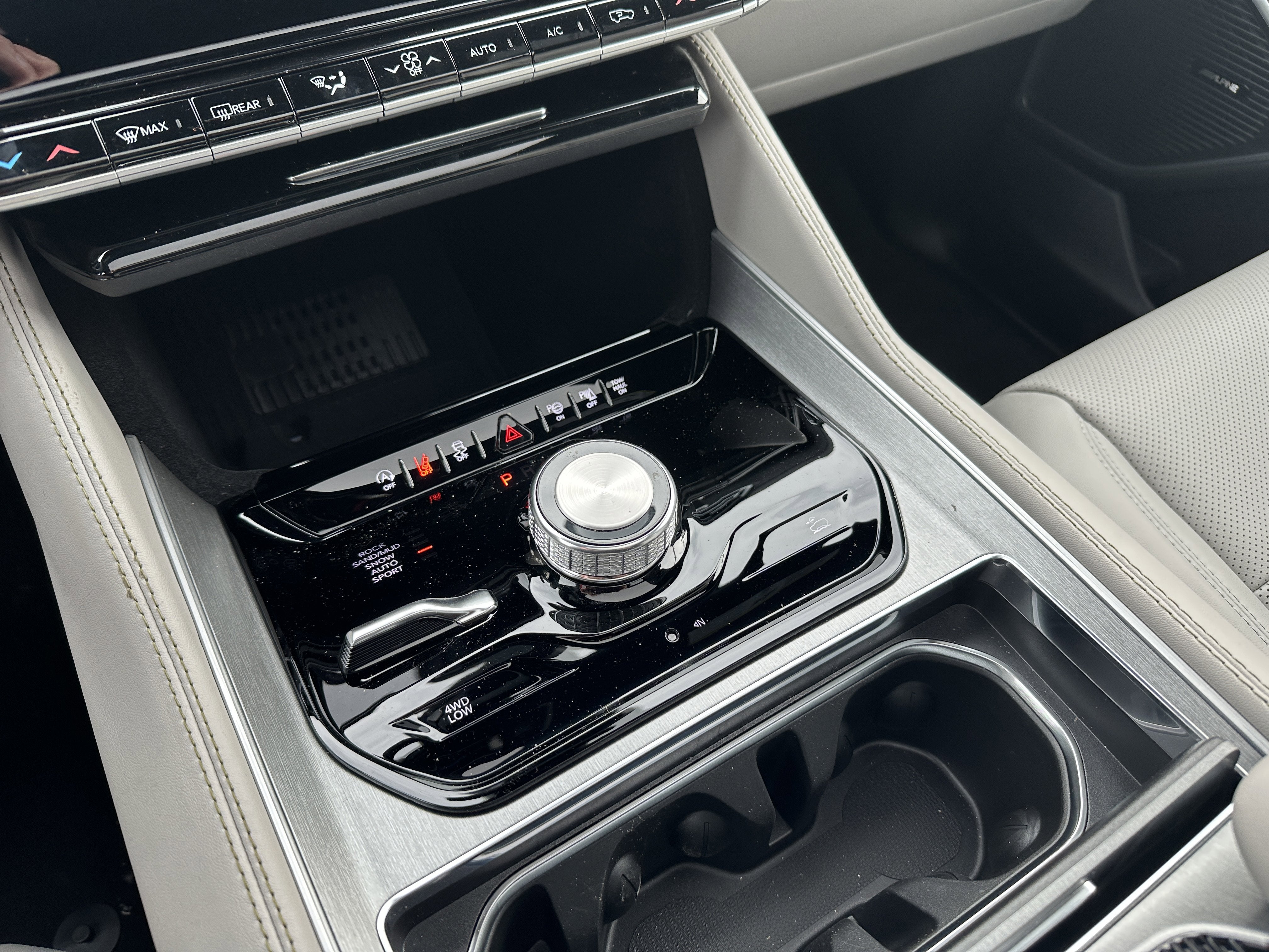 2026 Jeep Grand Wagoneer 4x4