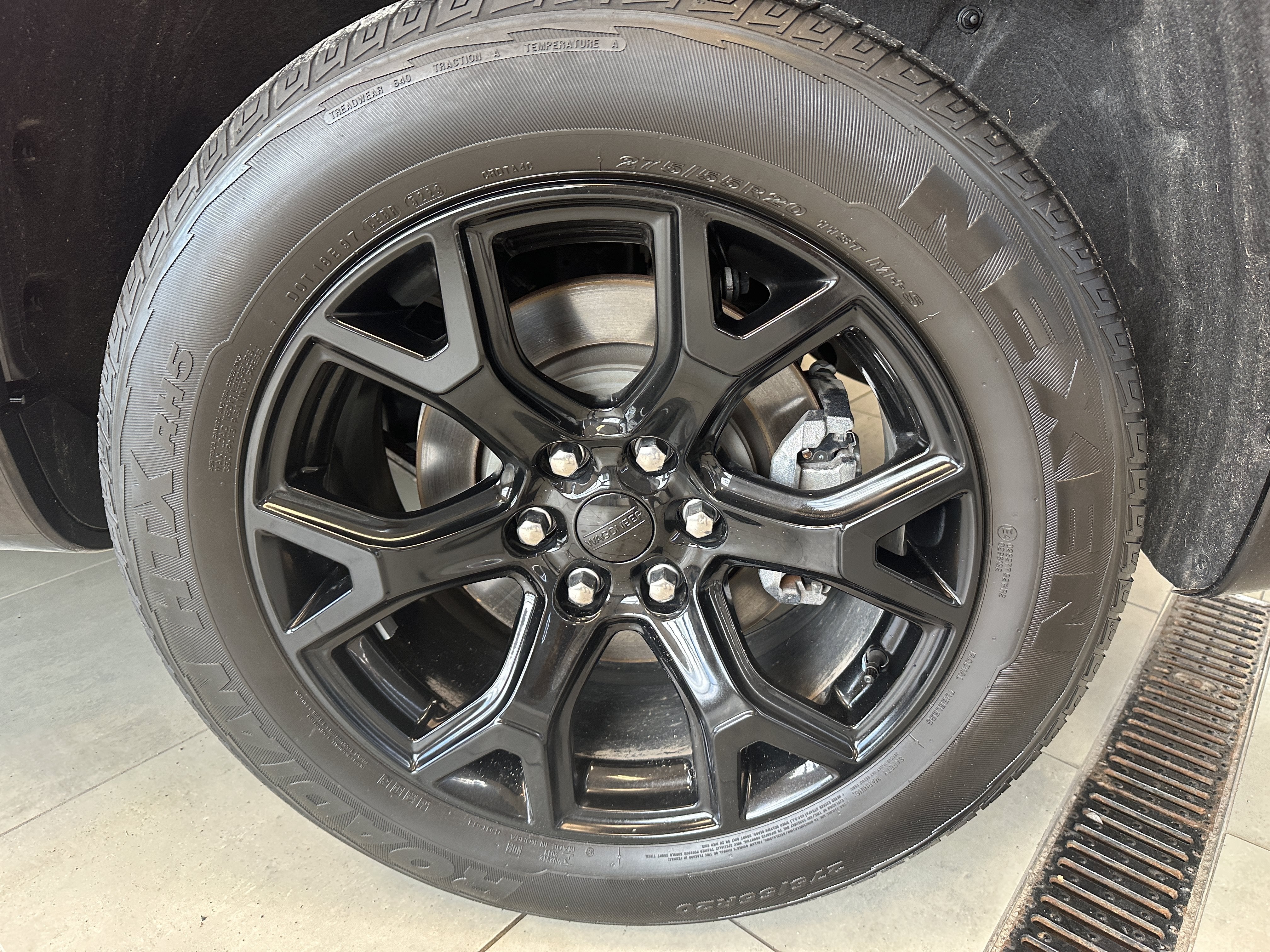 2024 Jeep Wagoneer Series II Carbide
