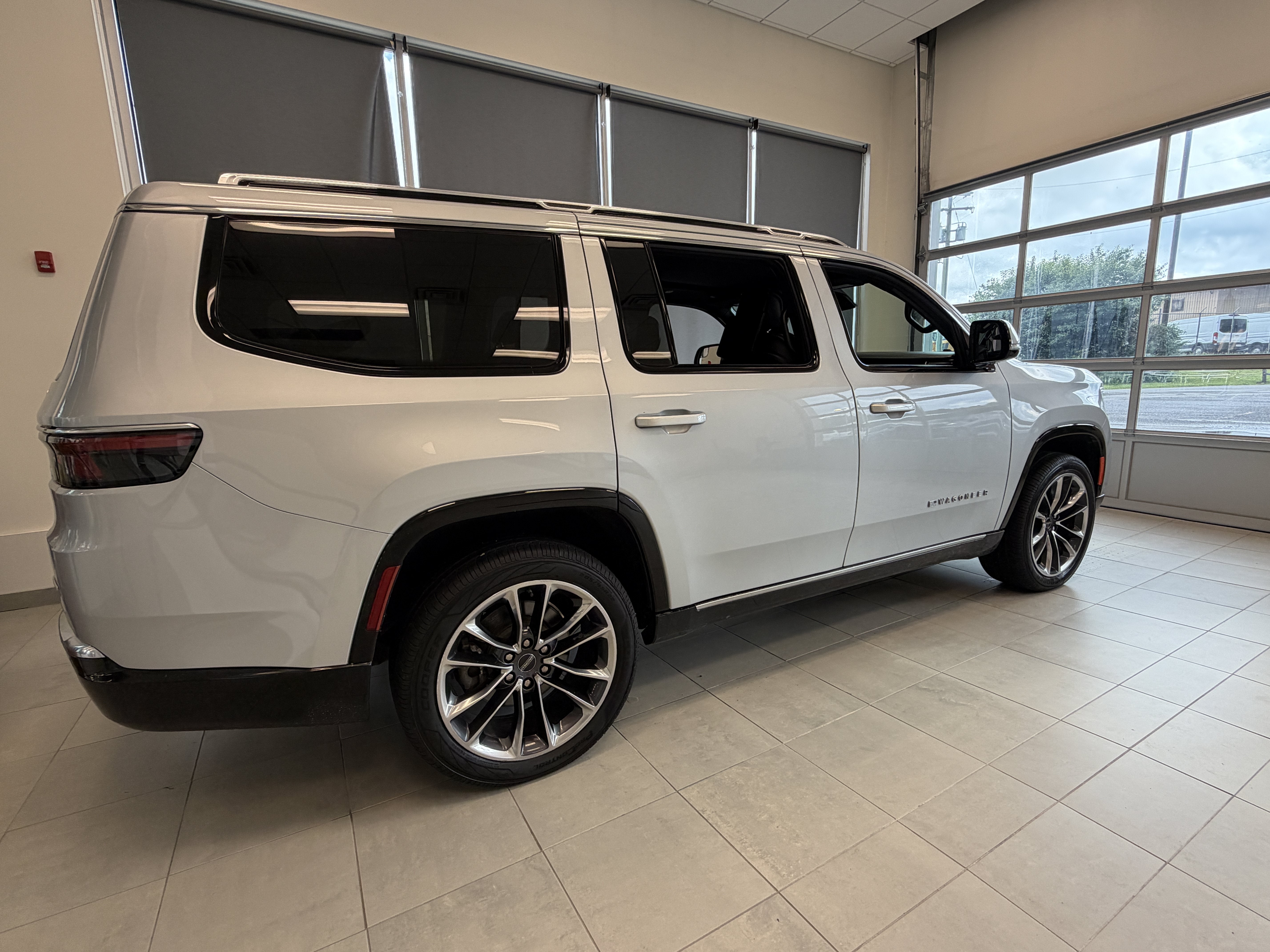 2022 Jeep Wagoneer Series III