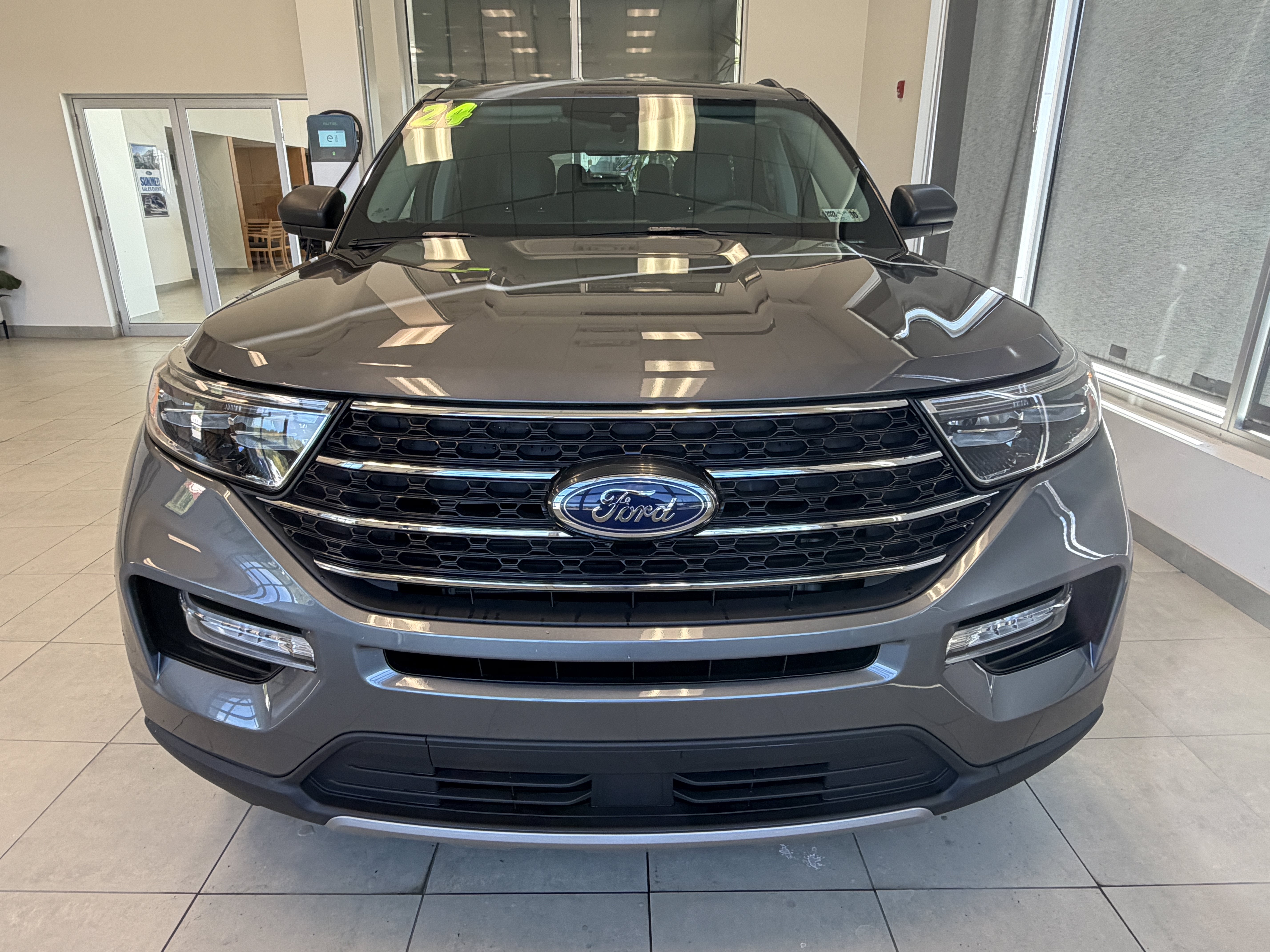 2024 Ford Explorer XLT