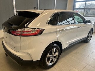 2022 Ford Edge BASE