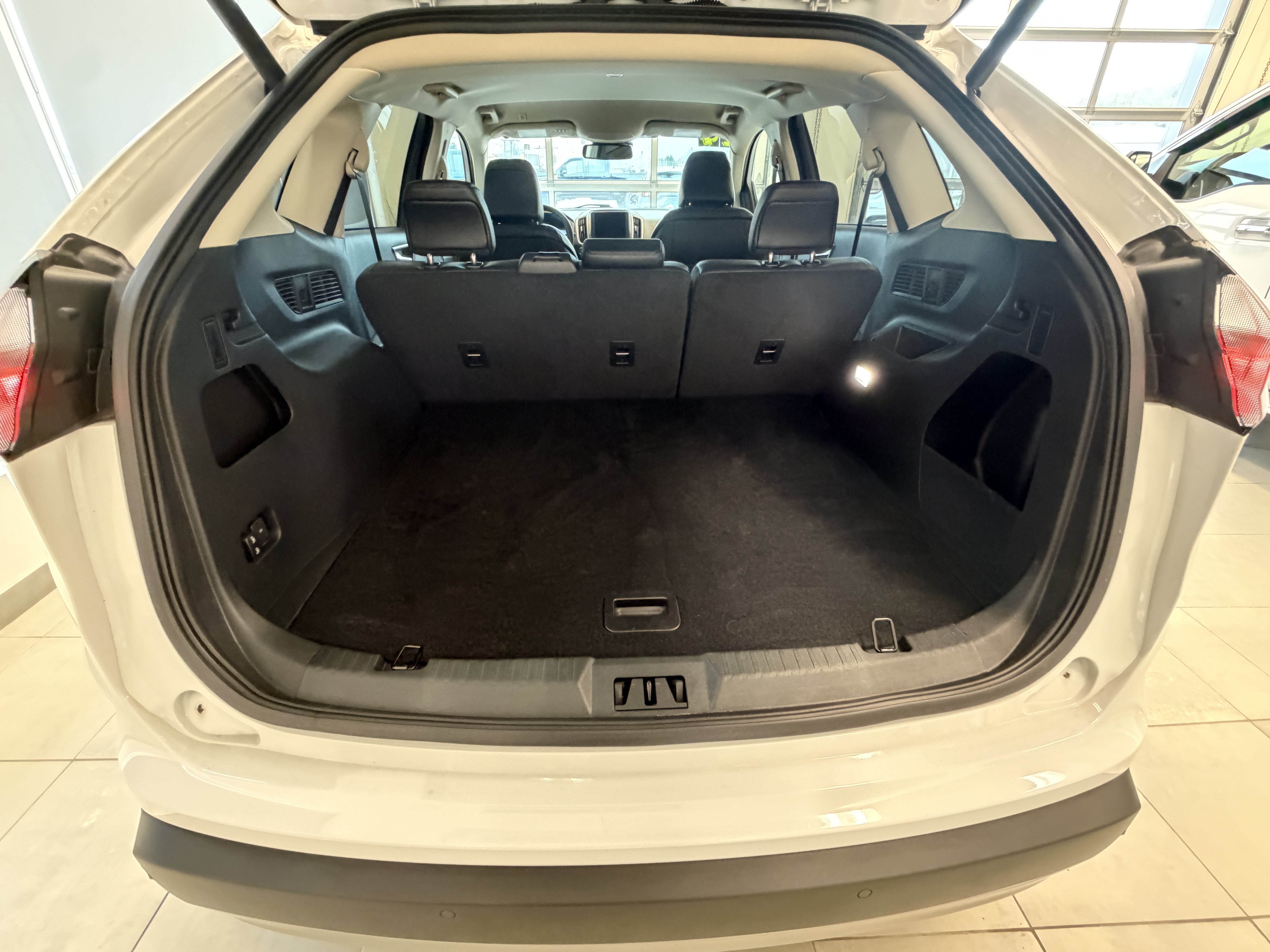 2024 Ford Edge BASE