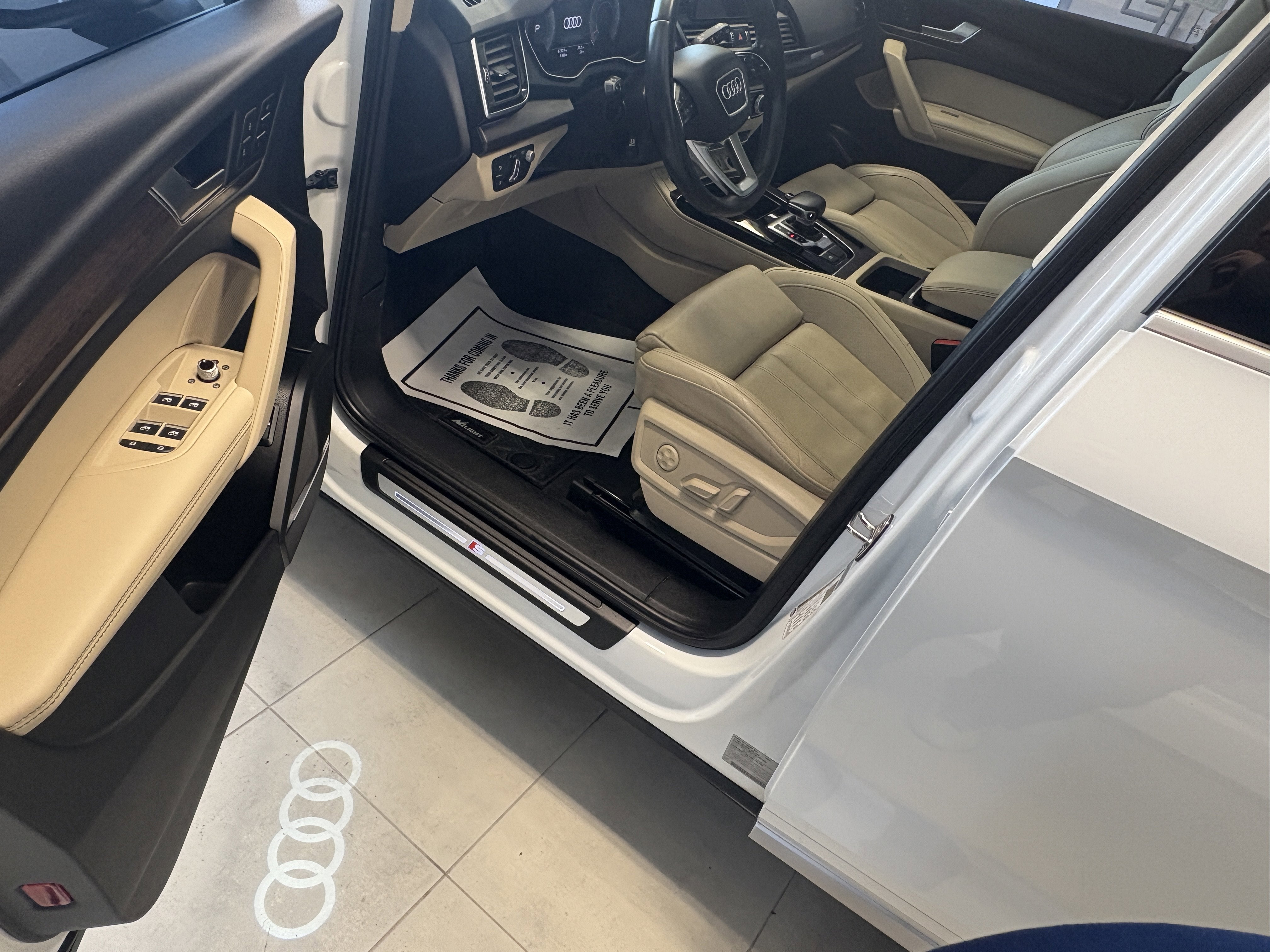 2022 Audi Q5 S line Prestige